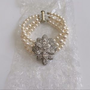 Olini Bridal jewelry handmade on Etsy rhinestones & Swarovski pearl bracelet